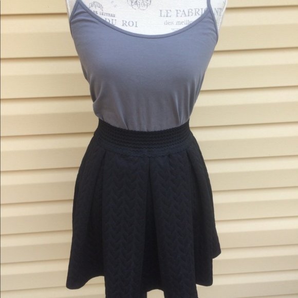 Xhilaration Medium - Cute Black Skirt - Picture 2 of 4